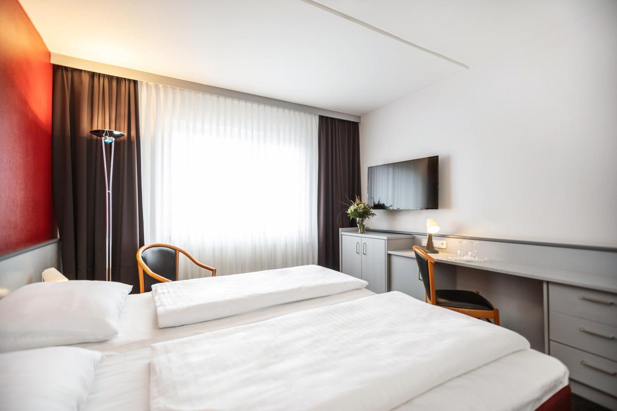 Hotel Good Morning + Bad Oldesloe Esterno foto